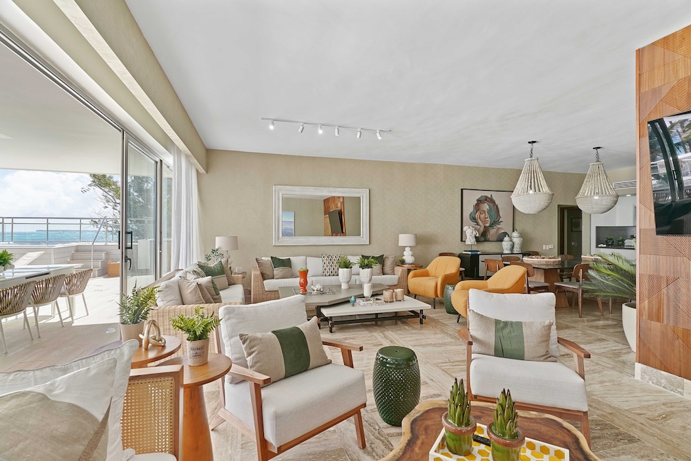 Costa Atlantica Beach Condos