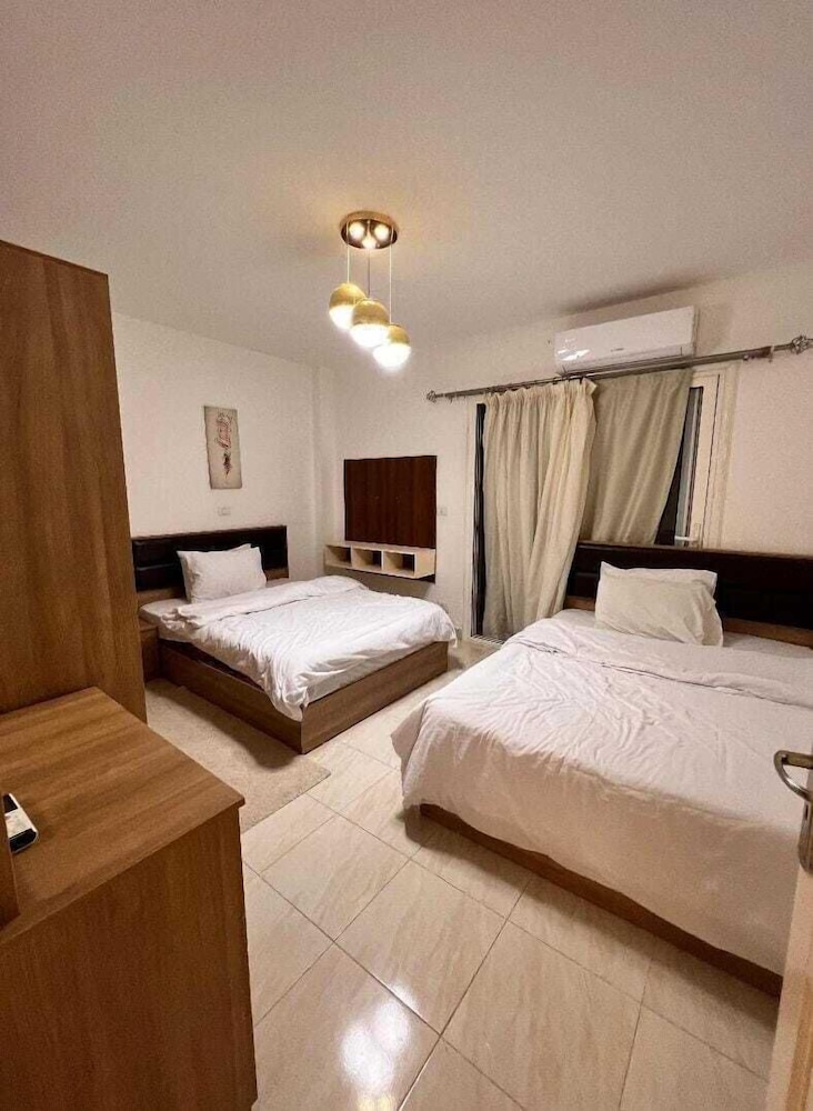 Premium Hotel Apt In Madinty10.102.46.22 view 2