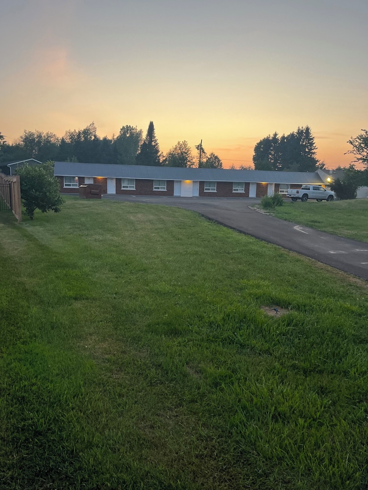 Sunrise Motel
