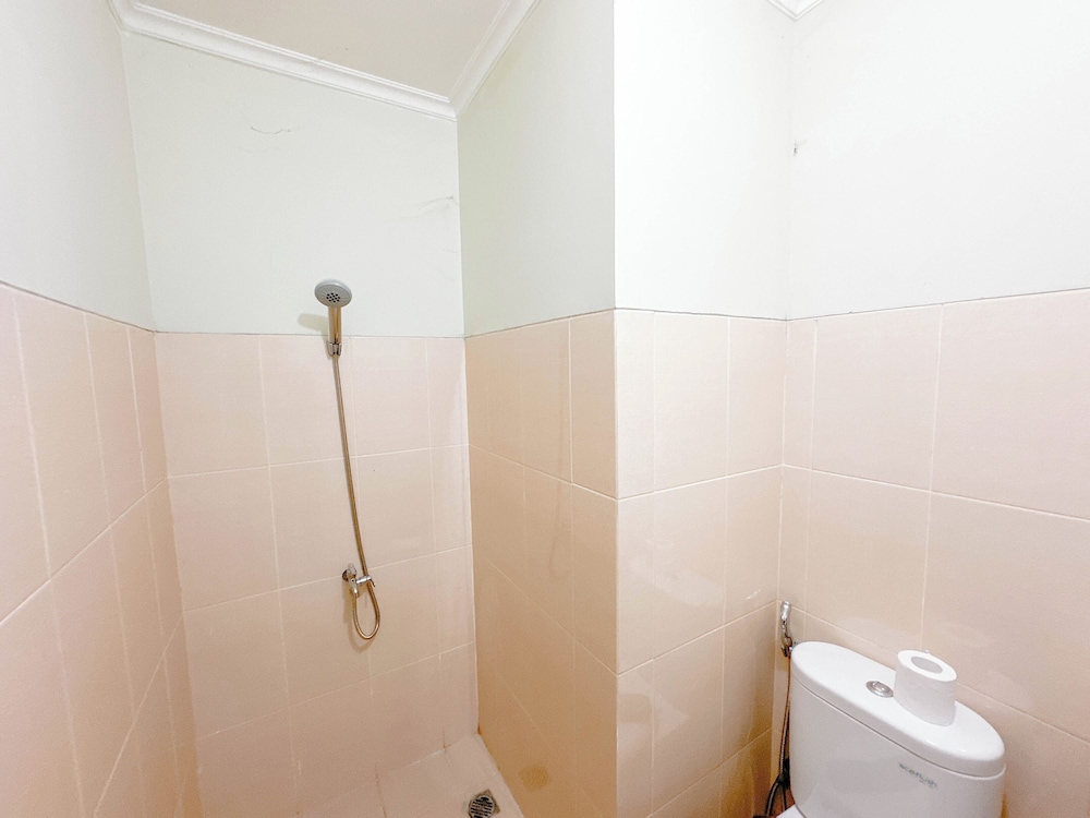 Best Location and Comfortable 2BR at Bale Hinggil Apartment