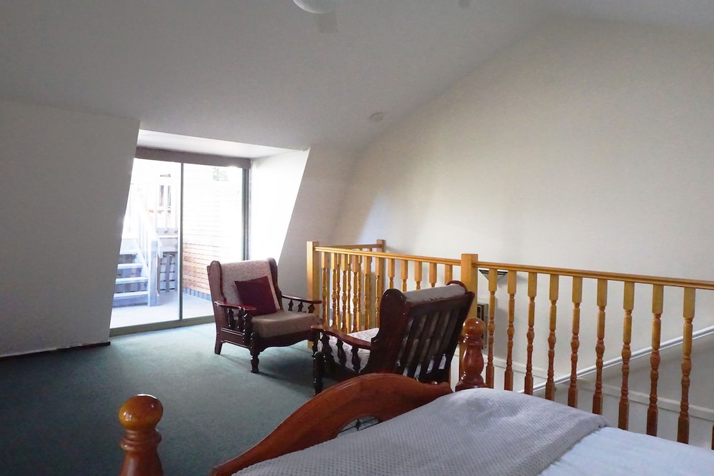 Moon House - Property Image 17