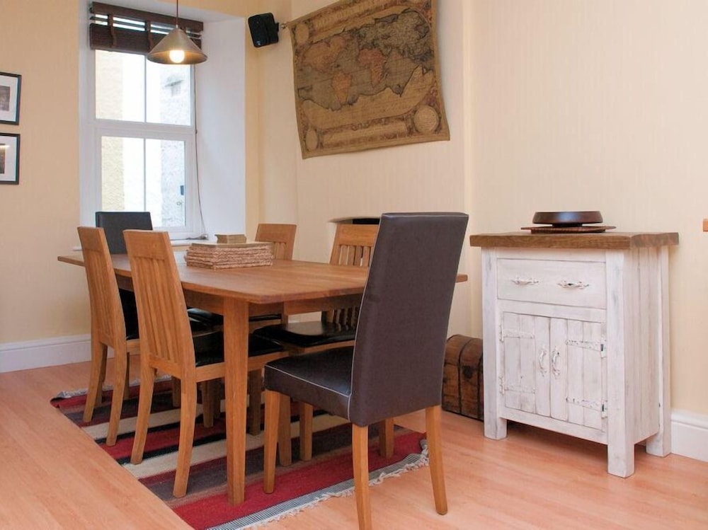 Aeolus House view 4