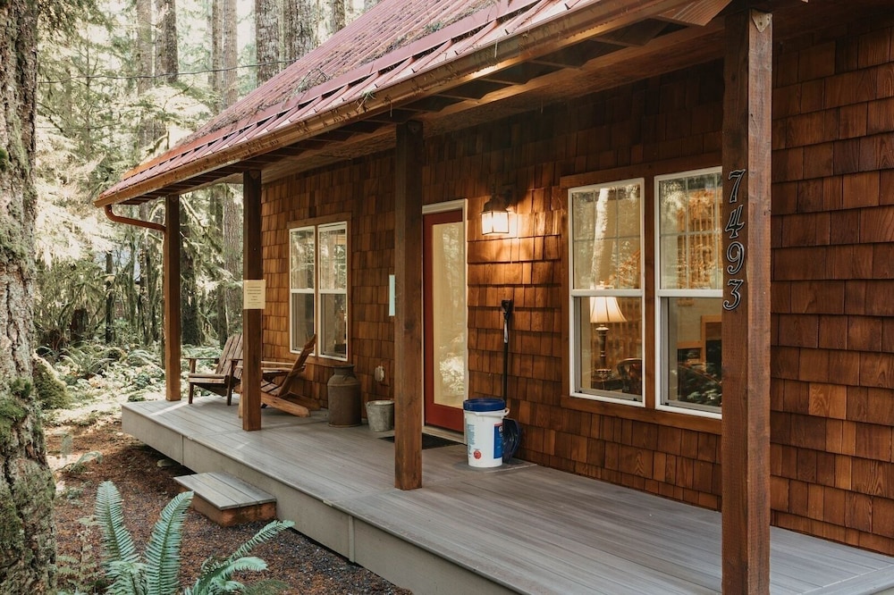 12gs - Bbq - Wifi - Dishwasher - Sleeps 4 2 Bedroom Home by RedAwning