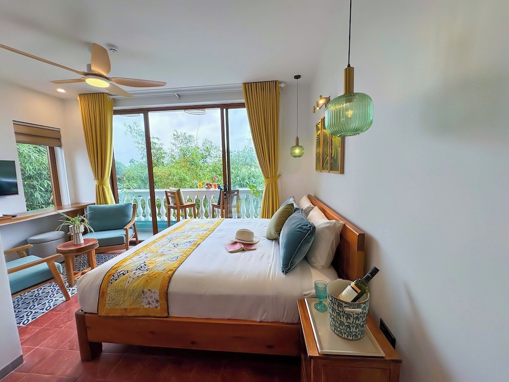 Blue Tropical House Hoi An