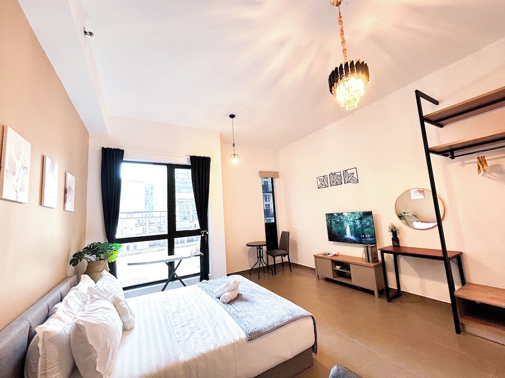 Mossaz by Manhattan Group