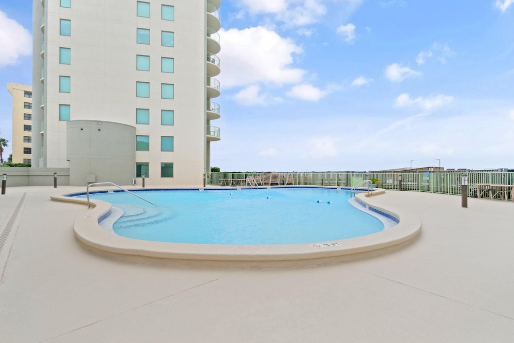 Perdido Towers East 703