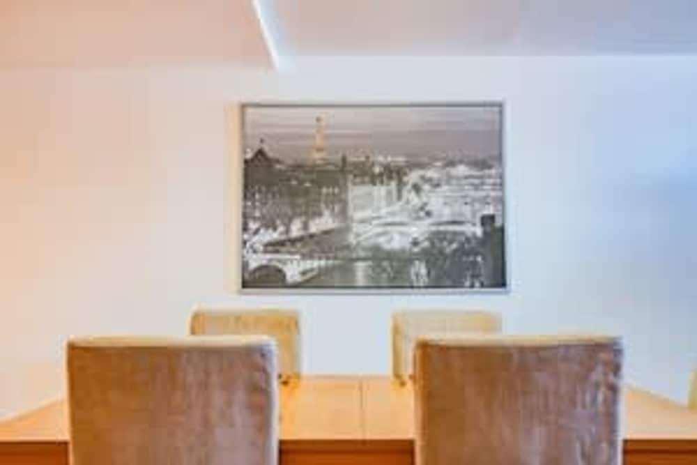 Host Stay Abacus Apartment