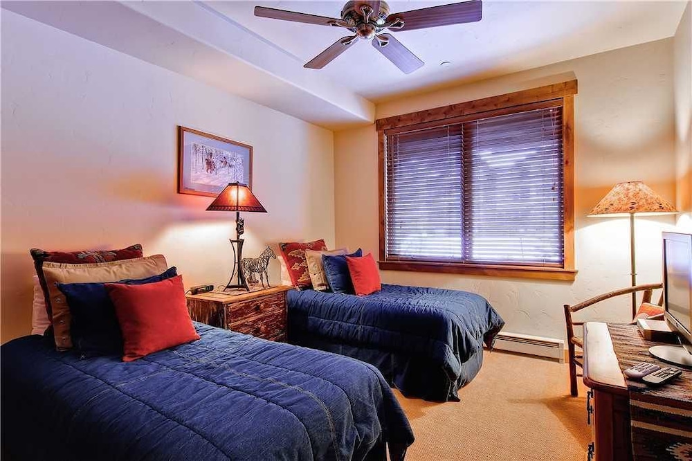 3109 Champagne Lodge, Trappeur's Crossing Apartment 3