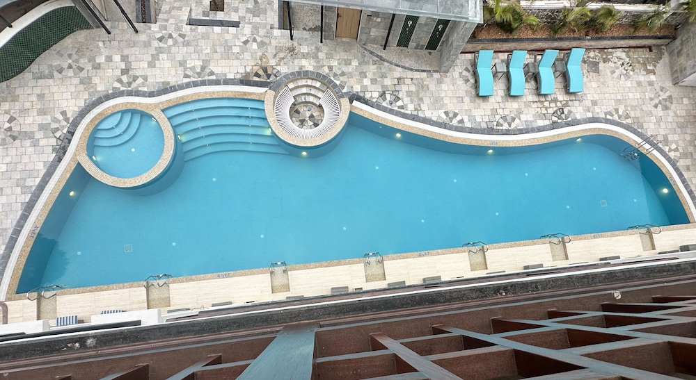 Lake View Resort