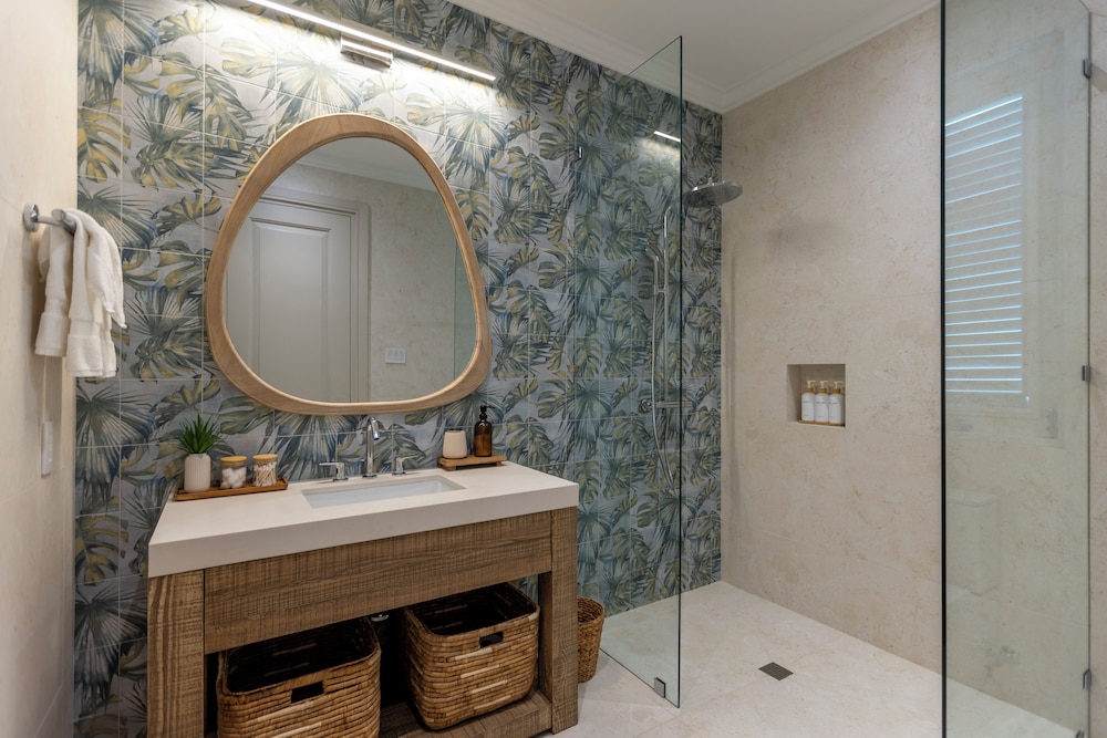 Kaiso Beachfront Villa