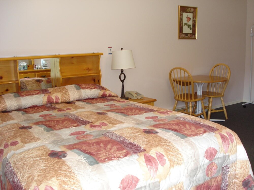 Mountain Springs Motel & RV Park