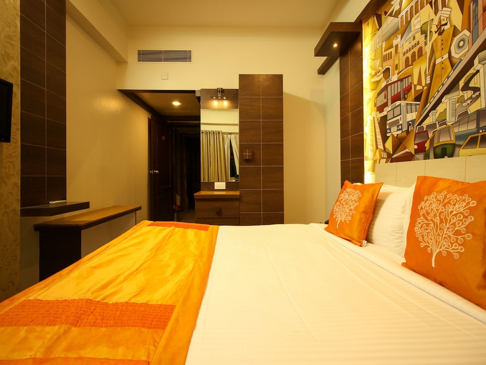 OYO 7752 Hotel Diva Residency