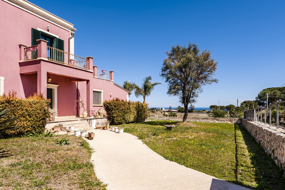 Charming Sea View Villa close to beach view 5