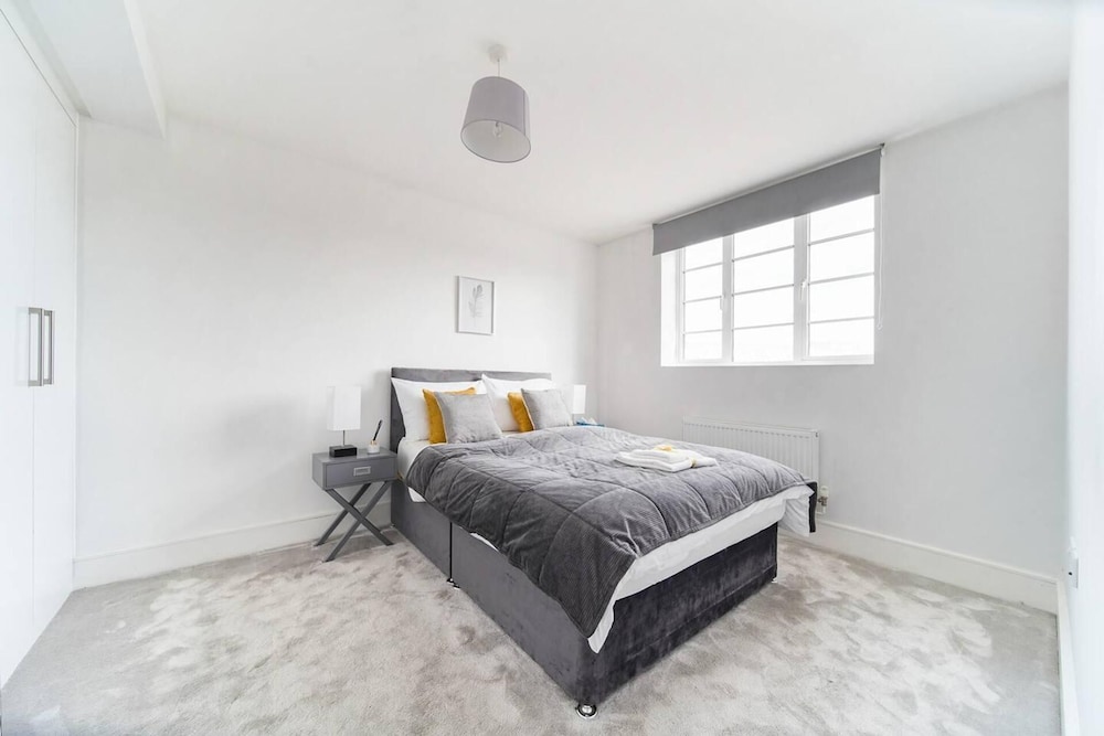 Livestay- Perfect For Contractors Luxury Apartment view 5