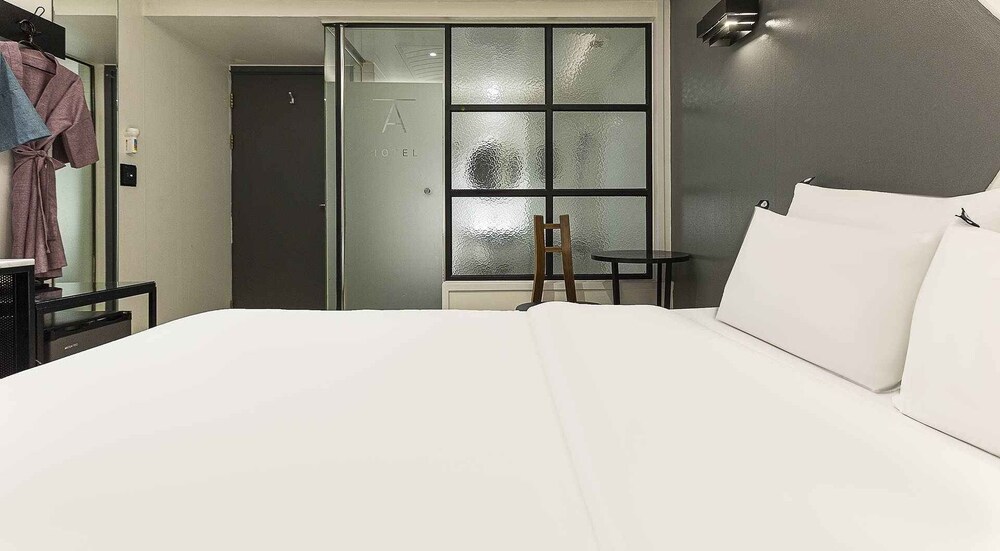 Hotel A