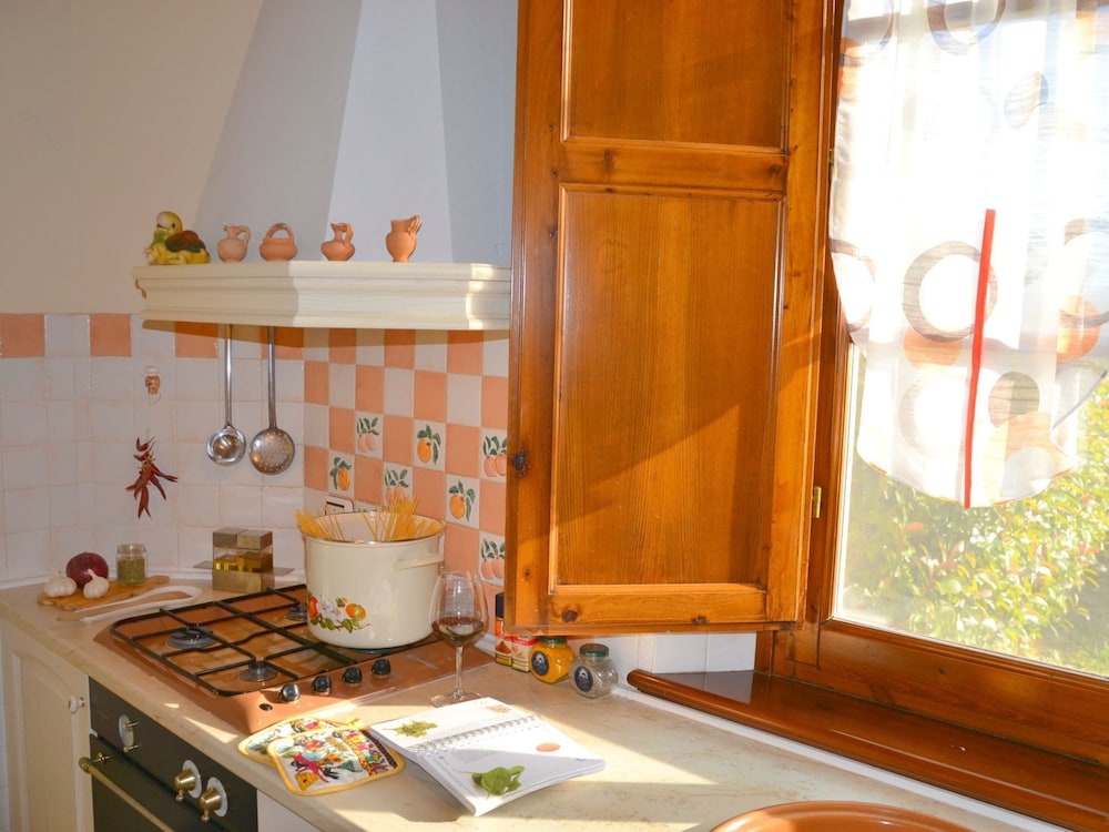 Holiday Home With Pool in Stabbia photo 4