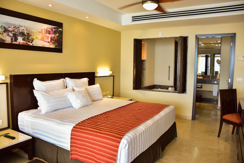 Puerto Vallarta Vacations - Sunset Plaza Beach Resort  Spa Pto Vallarta All Inclusive - Property Image 39