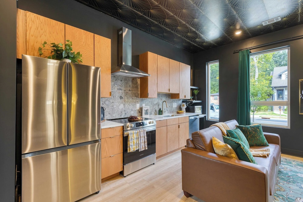 Stylish Studio Near Broadway & East Nashville Restaurants Lischey Loft by Avantstay