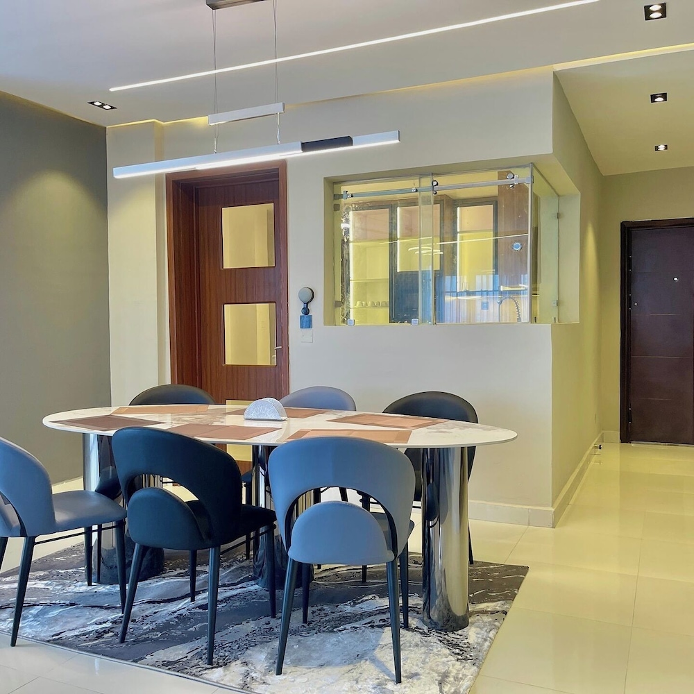 Osaka Apartment by J's Luxury