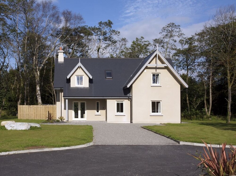 Dunkerron Woods 4 bed 4012 view 4
