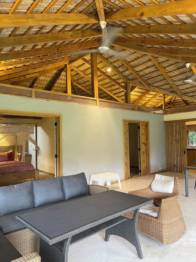 Nizao Beach Lodge