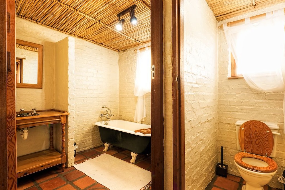 Sandpiper Guest Cottages