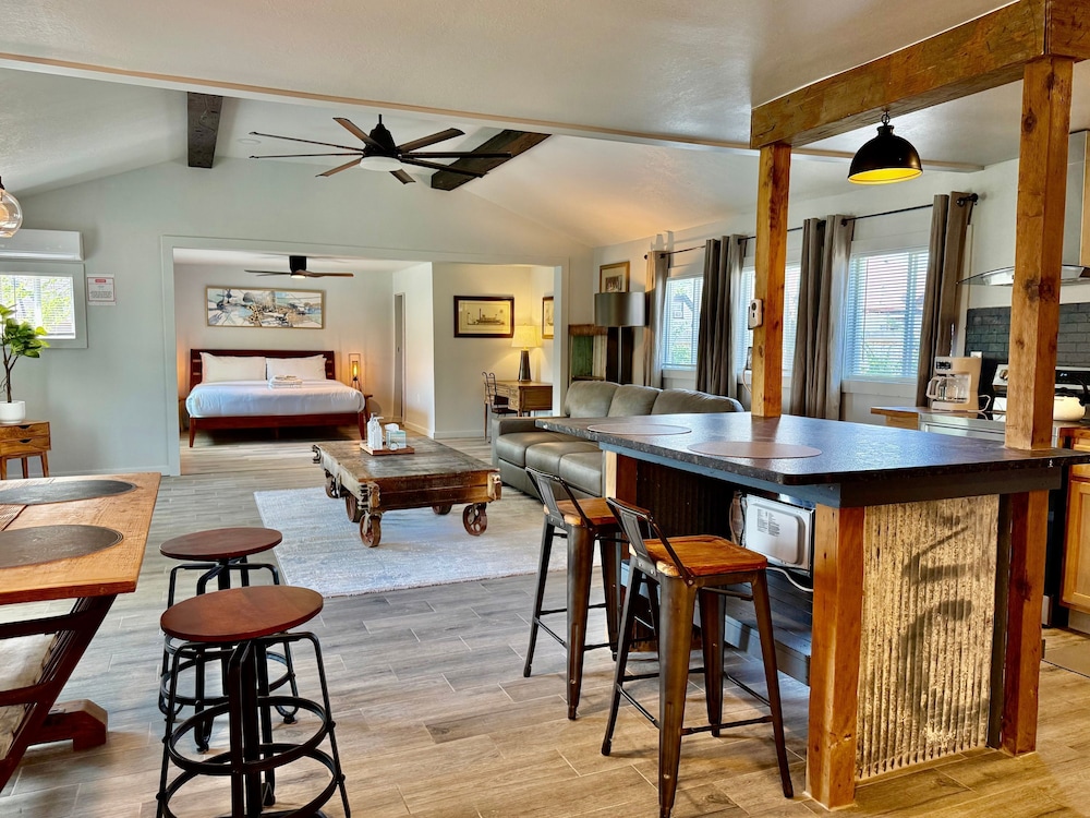 Comfortable Studio With Modern Touches 9A