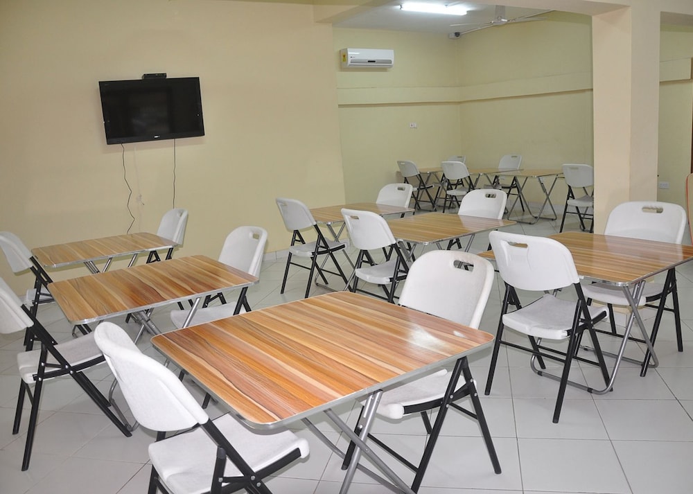 Royal Atlantic Hostel