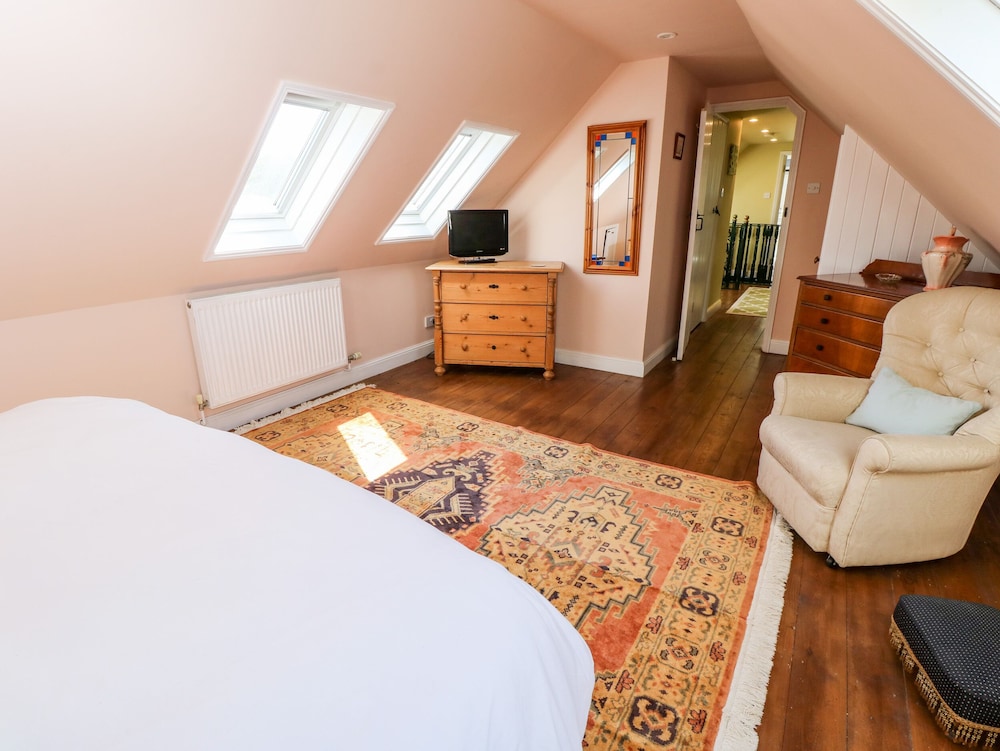 Ryde Vacations - The Coach House - Property Image 5