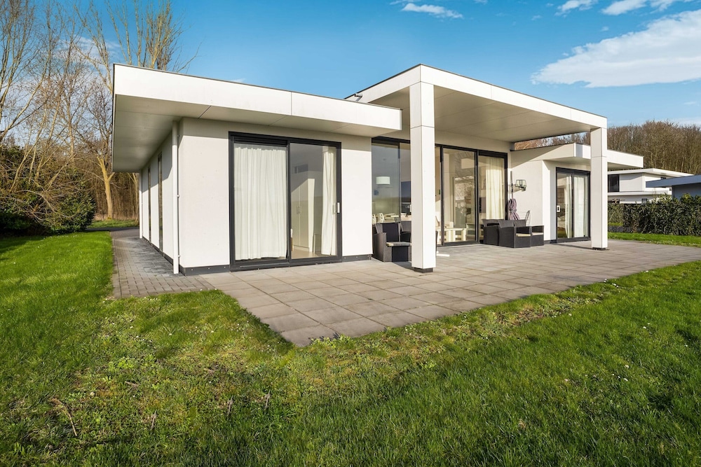 Holiday Home in Zeewolde With Kayaks
