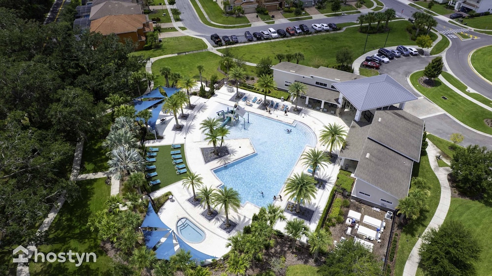 Family Villa w Pool Games n Themed Rooms