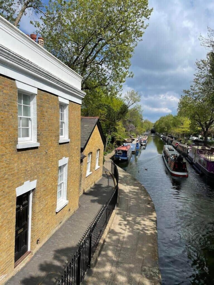 Luxury 3 Bed Canal House, Little Venice