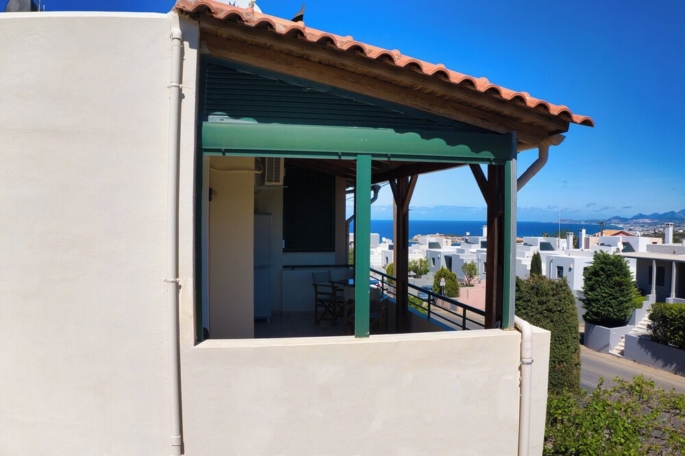 Marilizas Spacious Maisonette
