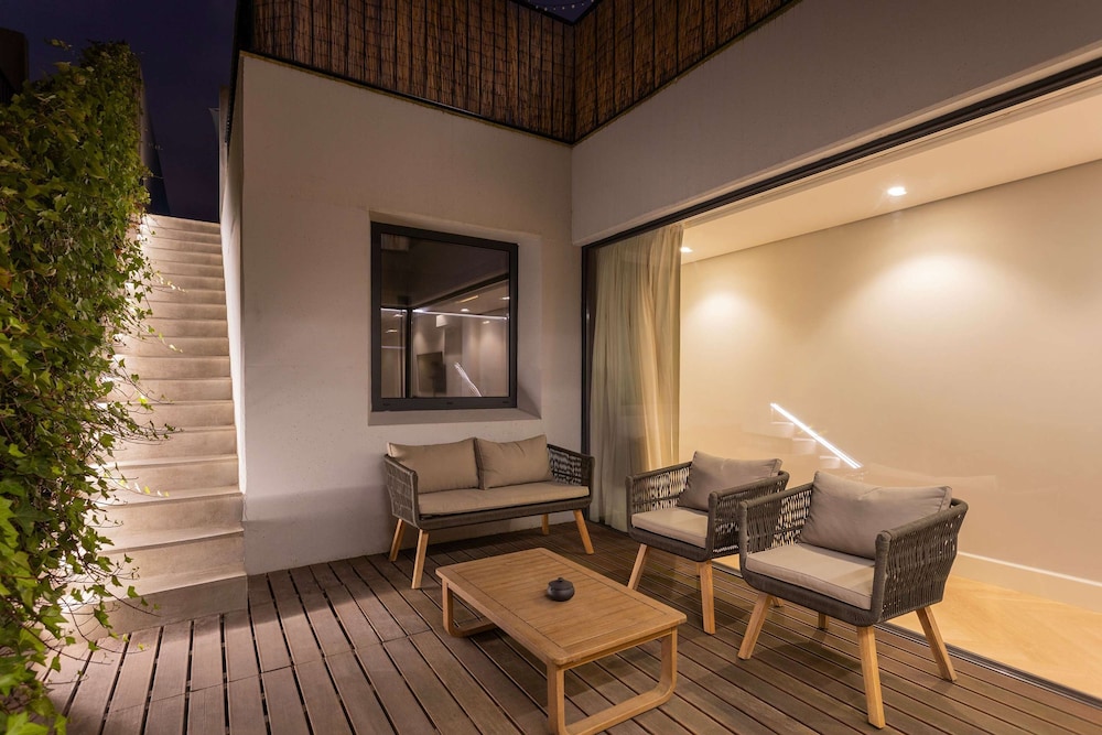 Liiiving in Porto - Pool Paradise Apartment B