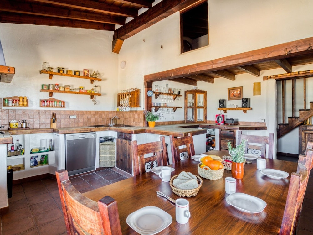 Lovely Cottage in Alcaucín near Sierra Tejeda Natural Park photo 3