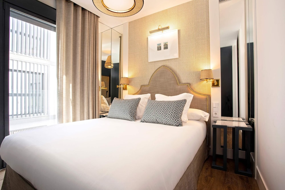 Exclusive Apartment Near Torre del Oro Betis Xiii
