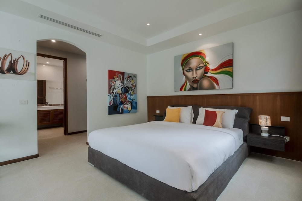 Luxury 3BR Villa 5 Private Pool, Gym & Jacuzzi