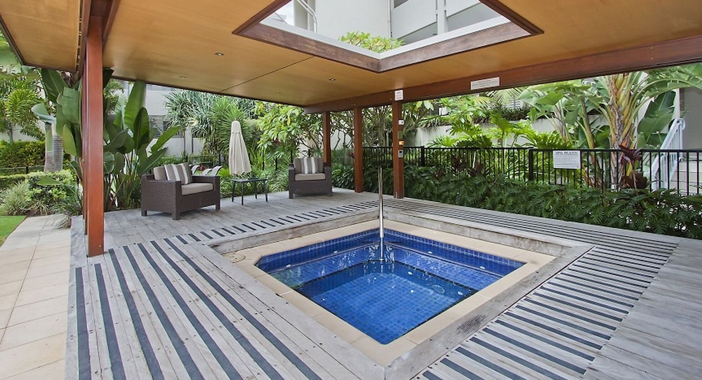 Luxury Apartments on Bells Boulevard