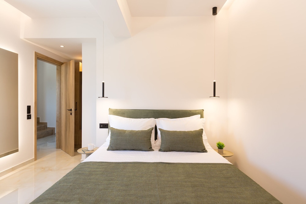 Villa Santa Irini 1 - With Heated Pool