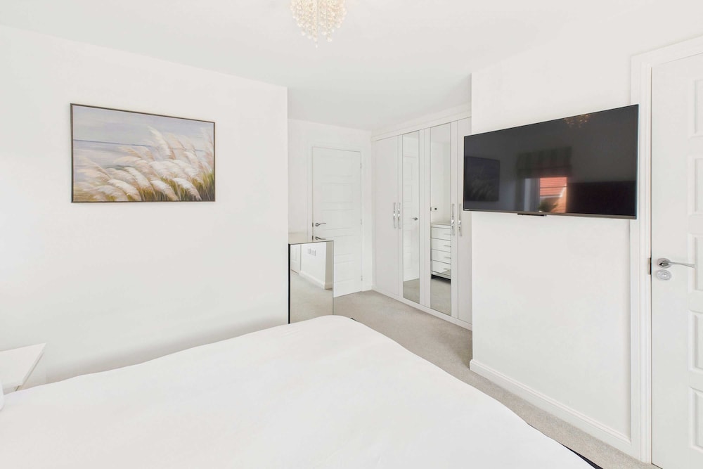 Host Stay Orient House