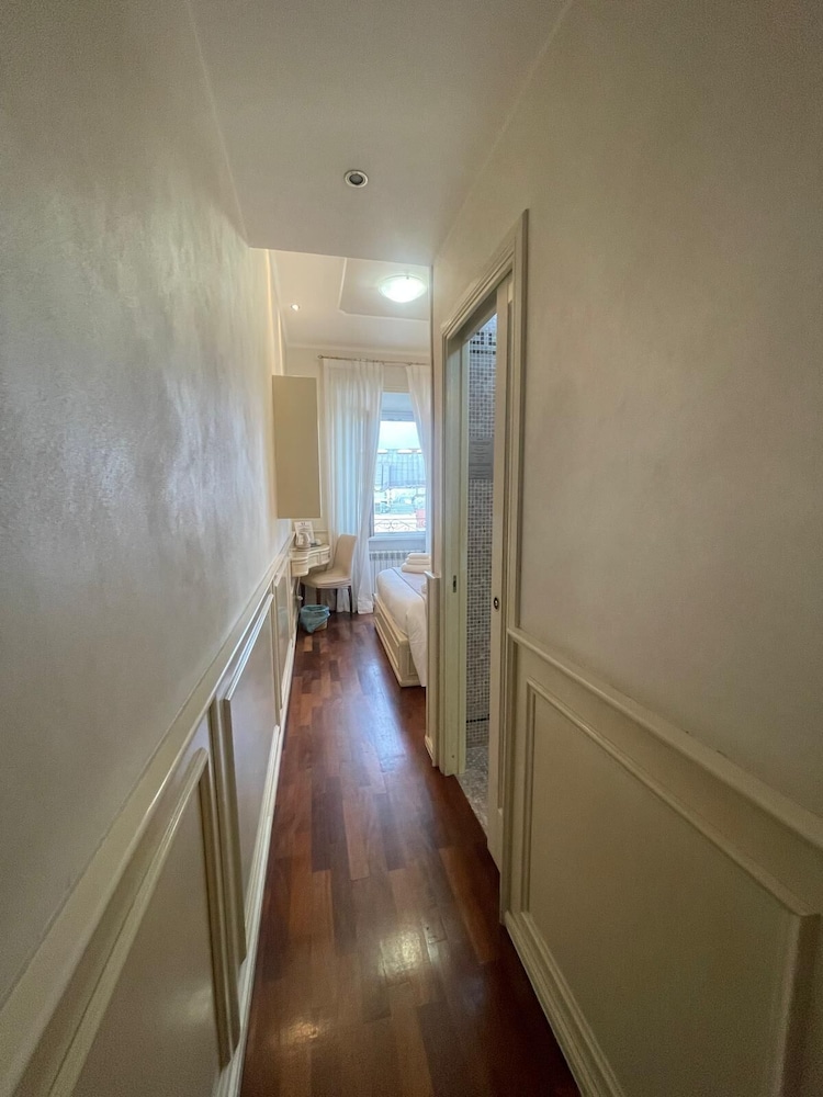 Dama Opera Elegantia Rooms
