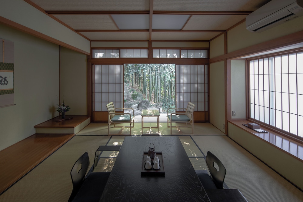 Fuefukigawa Onsen Zabou
