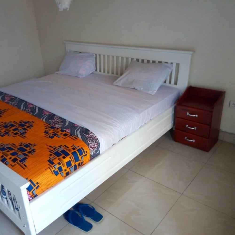 East Africa Amazon Guest House view 2