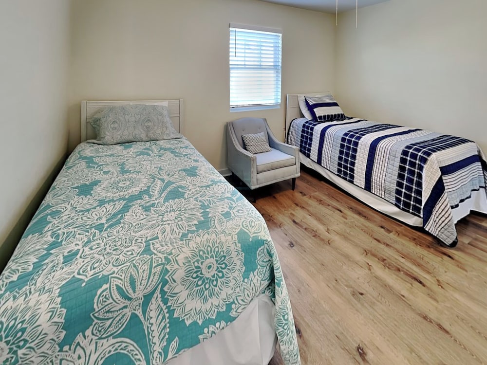 A Grande Green by Topsail Realty
