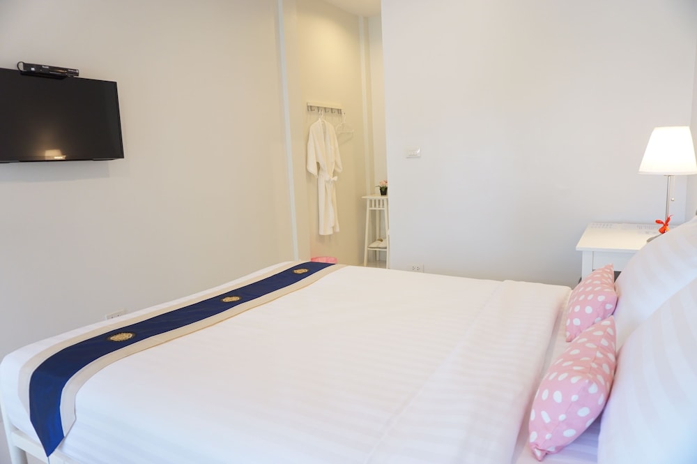 The White Village Ranong Resort