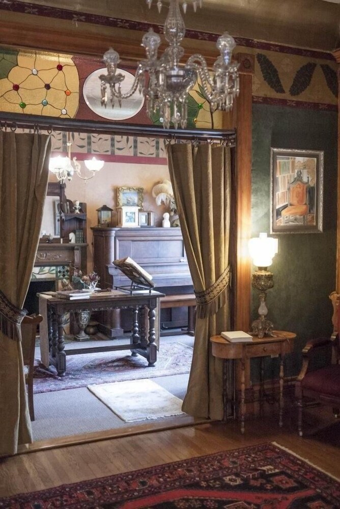 Milwaukee Vacations - Manderley Bed and Breakfast - Property Image 54