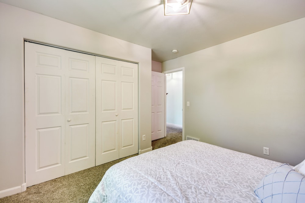 6 Mi to Zoomontana: Family Home w/ Fenced Yard