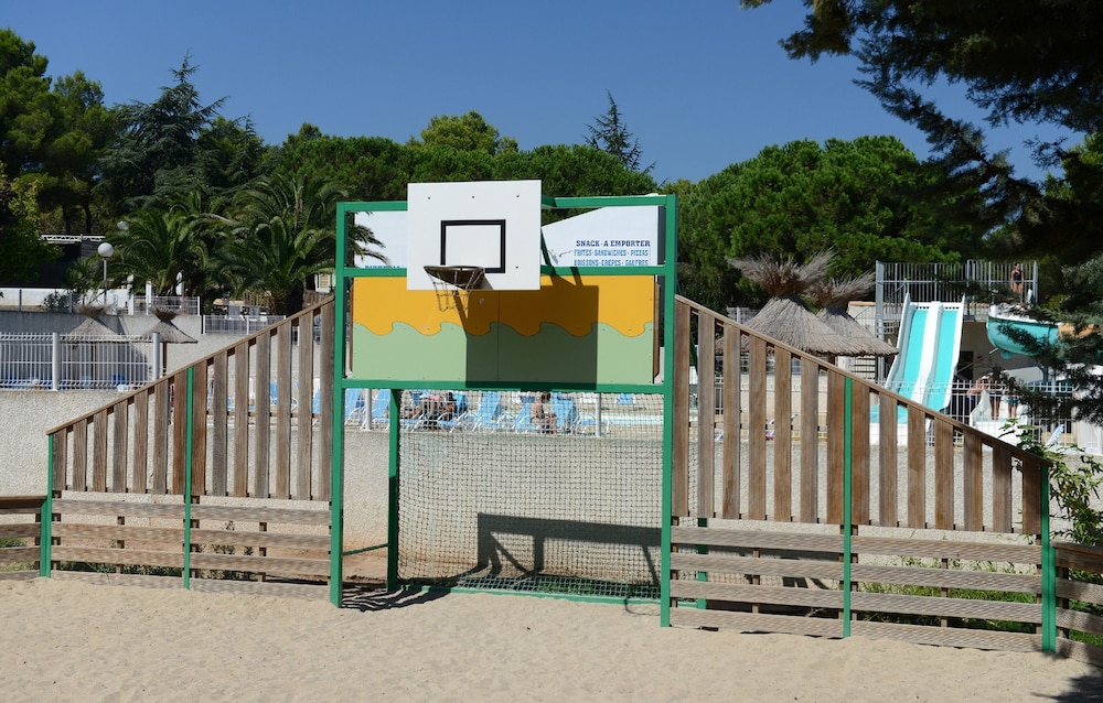Domaine Résidentiel de Plein Air Odalys La Pinède