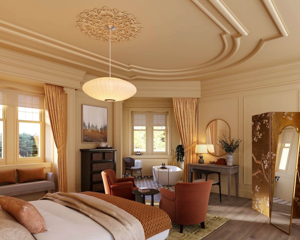 Pine Trees Hotel 4