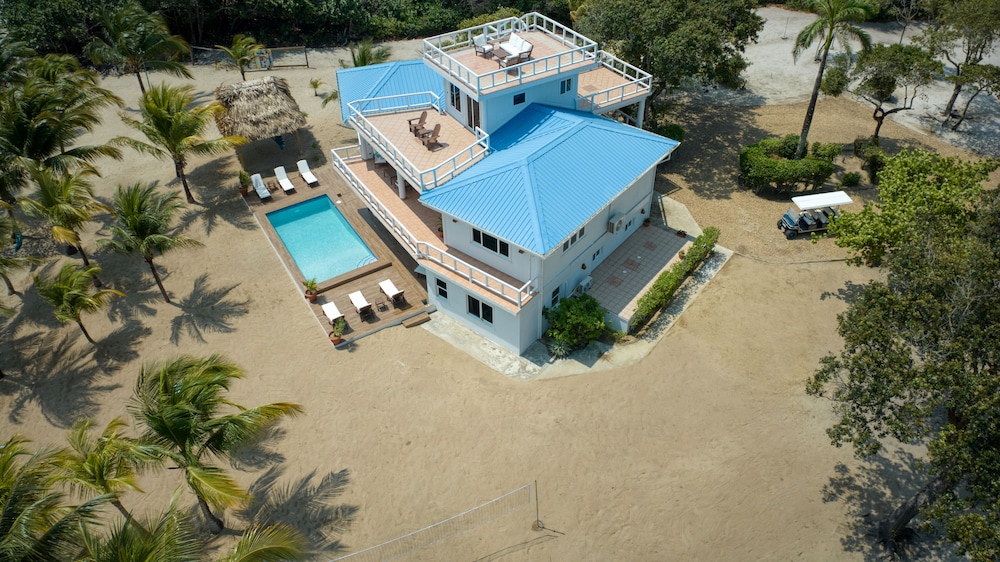 Dolphin Beach Villa